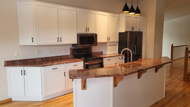 Building Photo - 1200 Duffer Dr