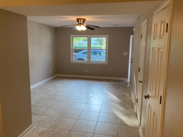 Living room - 6300 Two Notch Rd