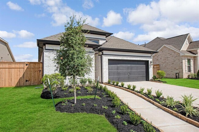 Foto del edificio - 8727 Arbor Trail Dr