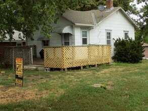 Building Photo - 2241 S 35th St
