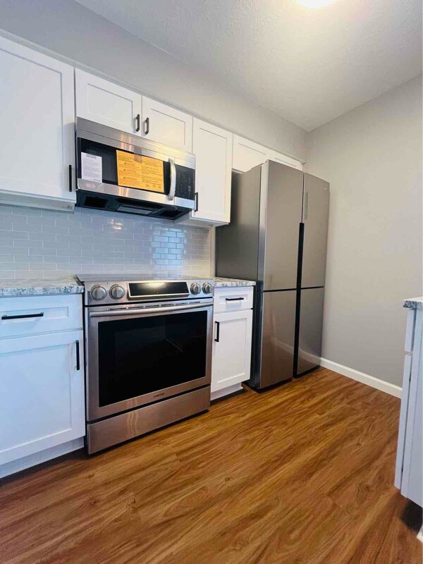 Building Photo - 1758 Willoway Cir S