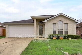 Building Photo - 8008 Cannonwood Dr