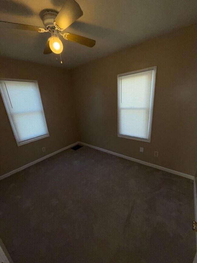 Foto del edificio - 2556 Sweetser Avenue Evansville, IN 47714