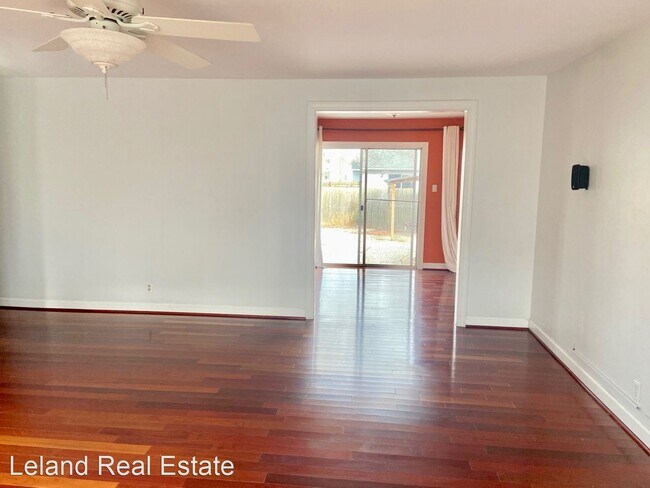 Building Photo - 4 br, 3 bath House - 1724 Sparrow Road