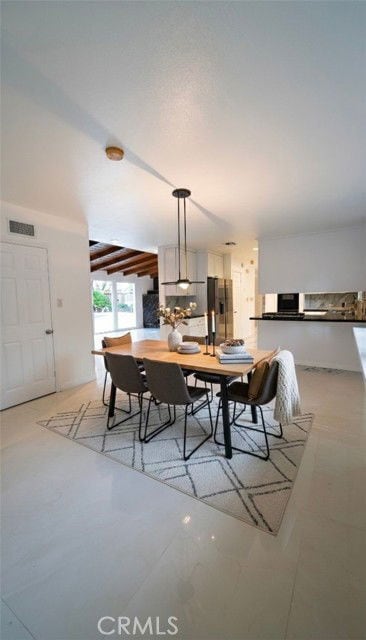 Foto del edificio - 5604 Valley Circle Blvd