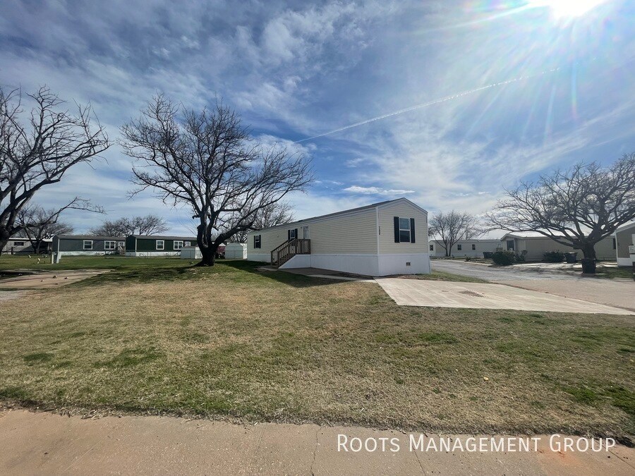Foto principal - Home Available For Sale – Schedule a Home ...