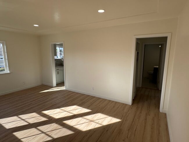 Foto del edificio - 4579 W 171st St