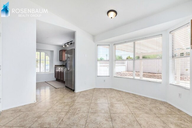 Building Photo - Beautiful 3-beds, 2-baths home in the Pecos Ranch community of Chandler!