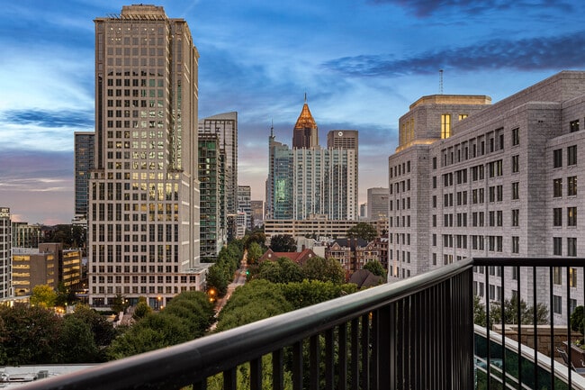 Photo - 1080 Peachtree St NE Apartment