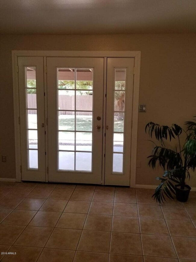 Bright and Airy PV Home - Bright and Airy PV Home