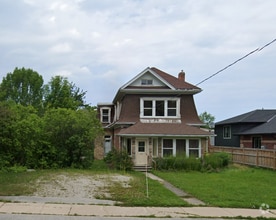 Building Photo - 24 Boucher St W