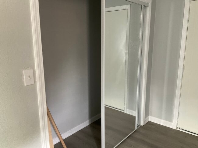 Building Photo - 13325 Elaine Rd