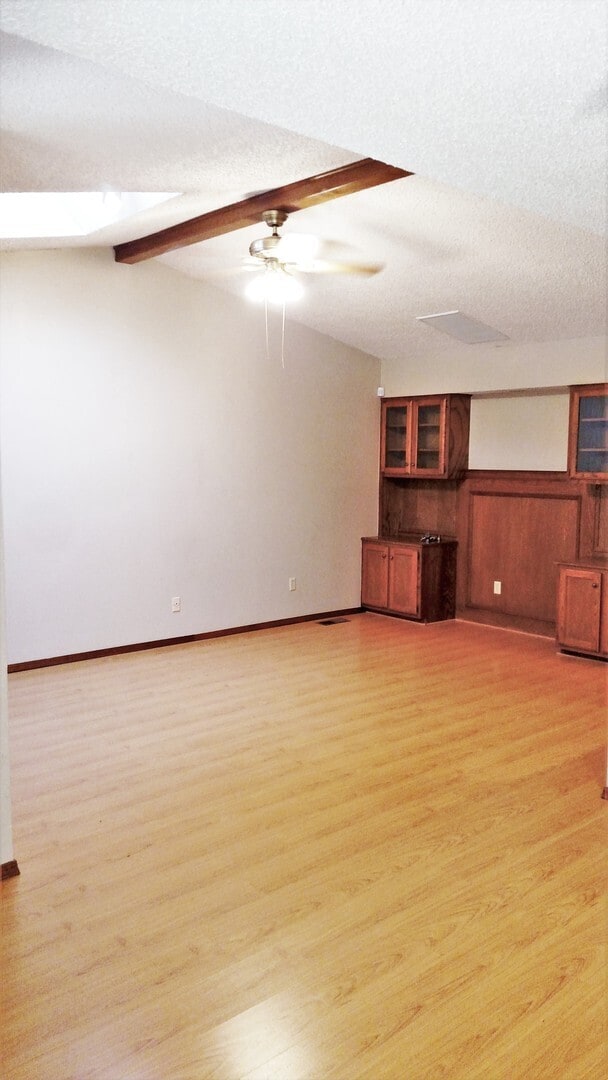 Building Photo - 2 Bedroom 2 Bathroom Townhome Fairfield Gr...