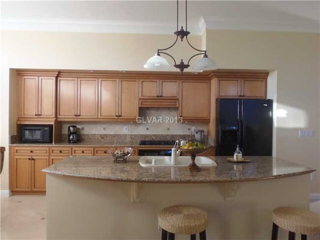 Building Photo - *WONDERFUL UPGRADED, FURNISHED CONDO/GOLF ...