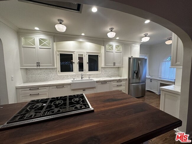 Building Photo - 2012 Manning Ave