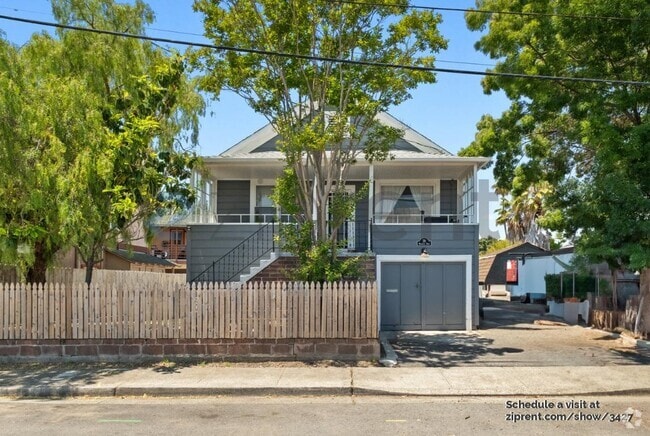 Building Photo - 29 Mariposa Rd