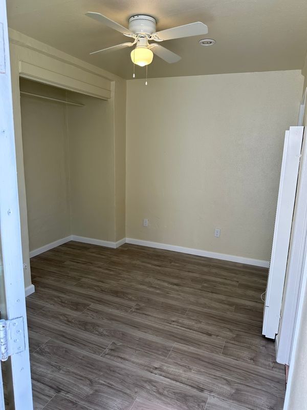 Foto del edificio - 214 E 88th Pl