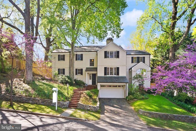 Foto del edificio - 5152 Manning Pl NW