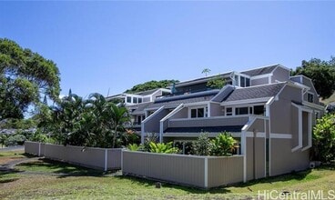 Building Photo - 44-141-141 Hako St