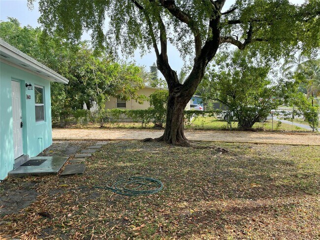 Foto del edificio - 1633 NW 18th Ave