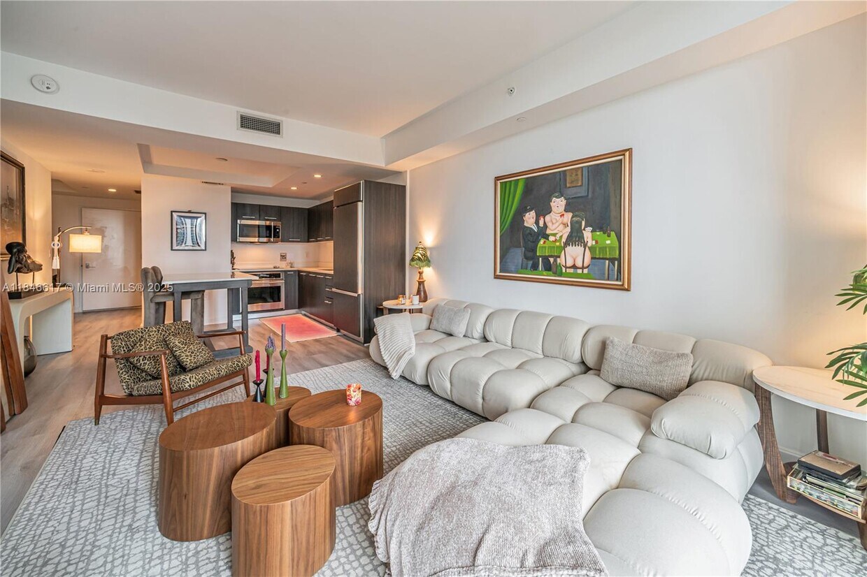 Foto principal - 45 SW 9th St