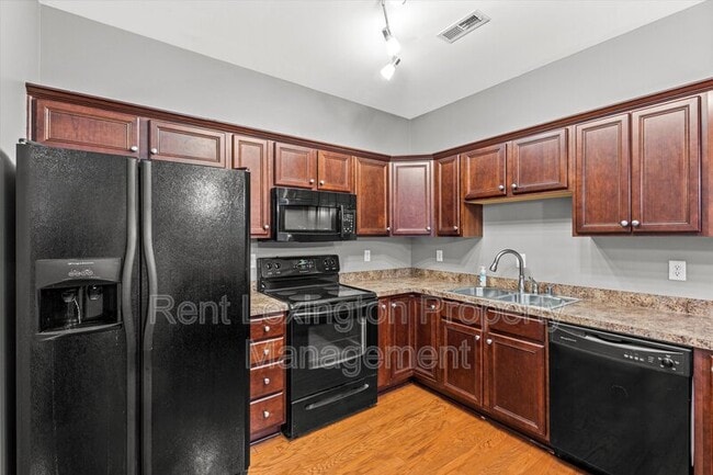 Building Photo - 4464 Stuart Hall Blvd