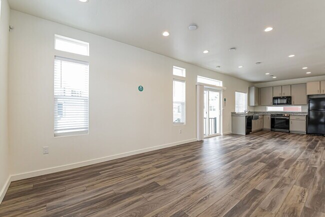 Building Photo - 4733 N Tower Dr