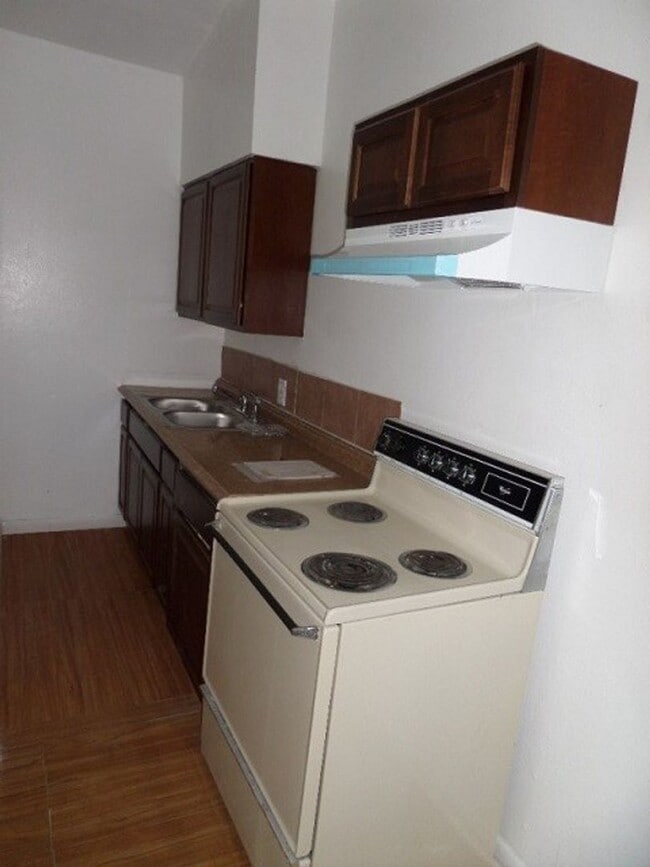 Foto del edificio - 1415 N Madison Ave