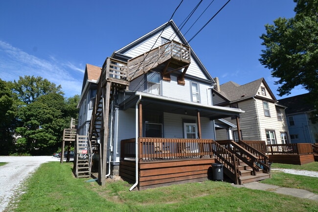 Building Photo - 537 Carroll St