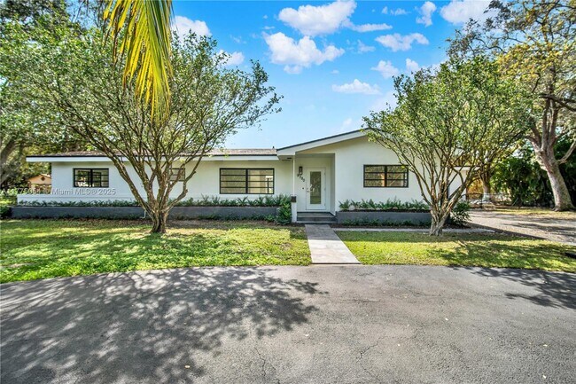Building Photo - 9790 SW 136th St