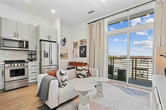 Building Photo - Centro NoDa