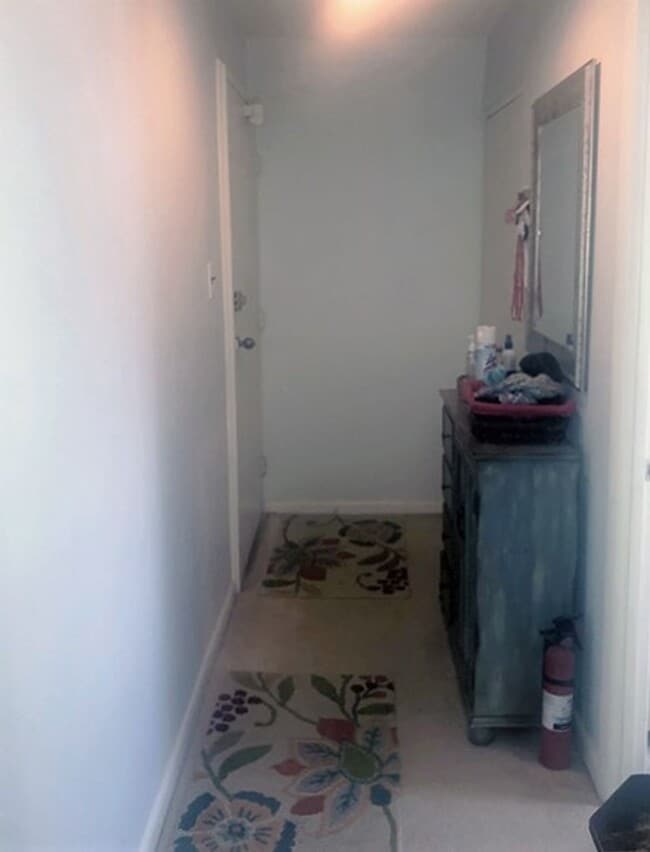 Photo - Spacious, 2 Bed 1 Bath Condo In Fantastic Mclean Chase Location – Minutes To Tysons