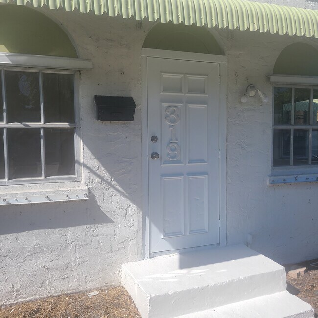 Building Photo - 319 Kenilworth Blvd