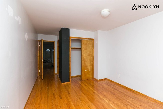 Building Photo - 3 br, 3 bath  - 234 Menahan St
