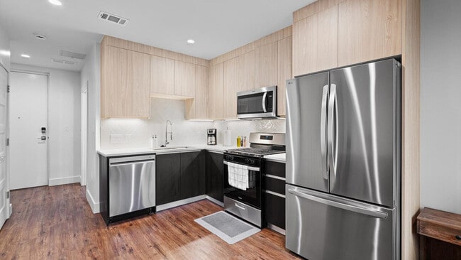Building Photo - 5515 Humming Bird Ln
