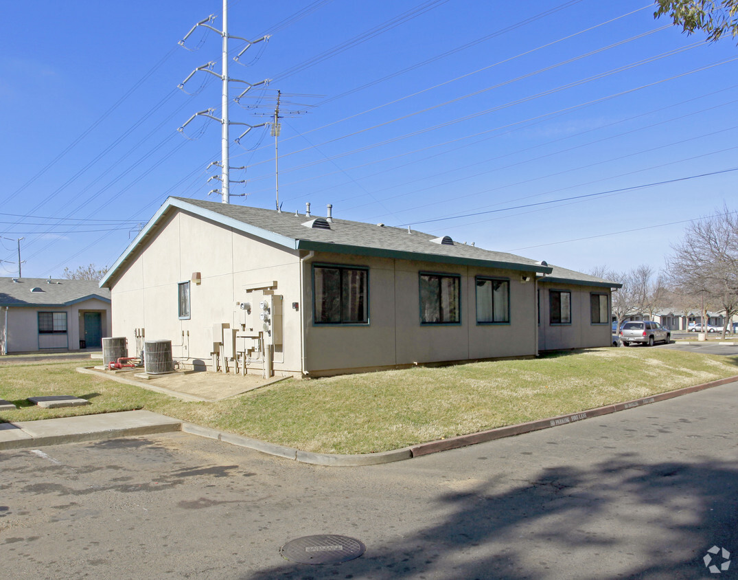 Primary Photo - Martin Luther King Jr. Village