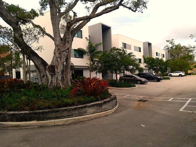 Building Photo - 3050 NW 68th St