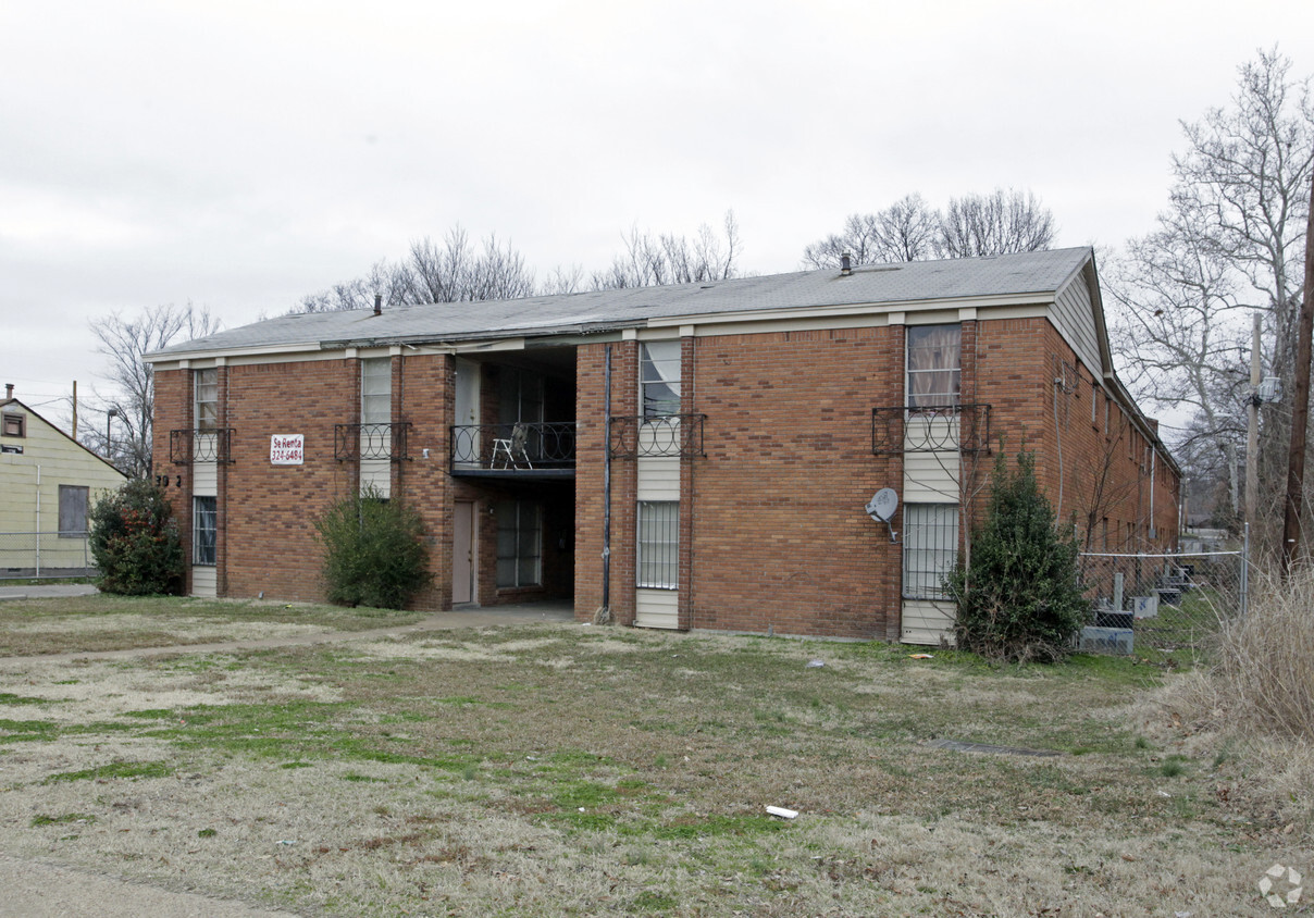 Building Photo - 3972 New Willow Ave