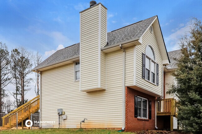 Building Photo - 19 Brandon Ridge