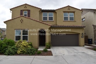 Building Photo - 136 Lily Bay Cir
