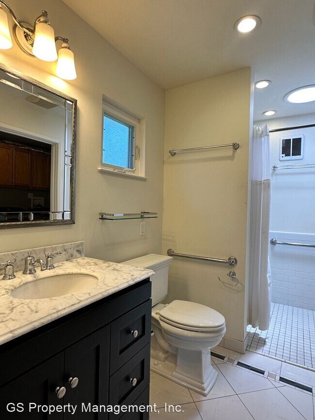 Building Photo - 4 br, 3 bath House - 901 Hummingbird Drive