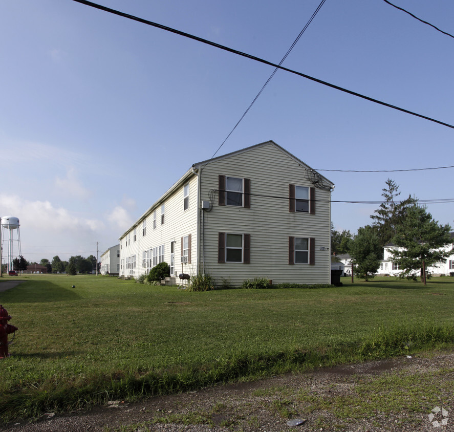Foto del edificio - 9584 Green Meadow Rd