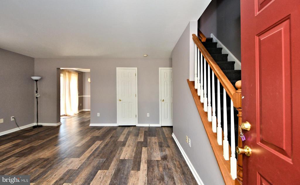Foto principal - 106 Westminster Ct