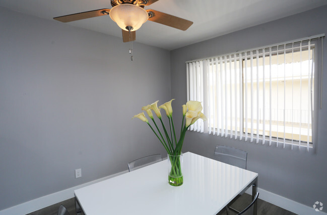 2BR, 2BA-Dining Room - 711 Orange Grove Ave