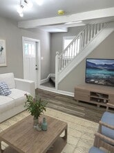 Building Photo - 1082 Trewellyn Ave