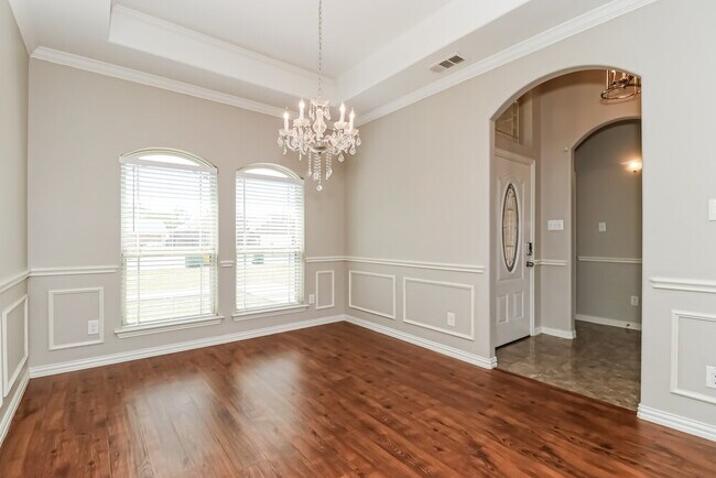 Foto del edificio - 319 W Little Creek Rd