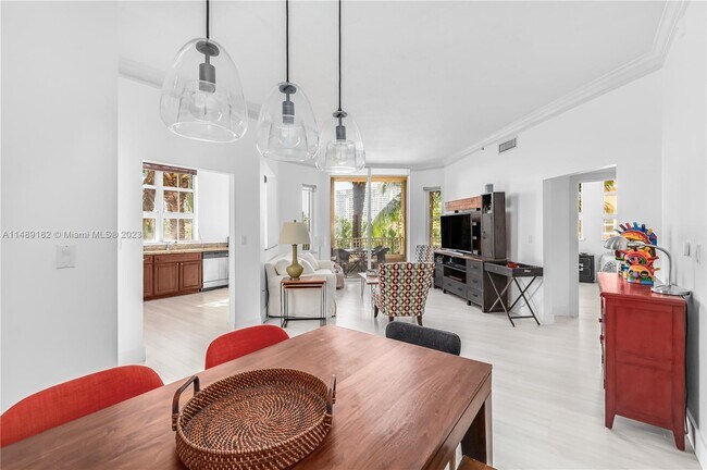 Foto del edificio - 3001 NE 185th St