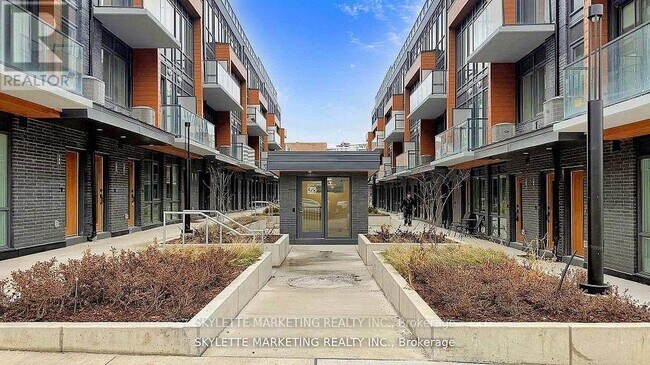 Building Photo - 71 Curlew Dr