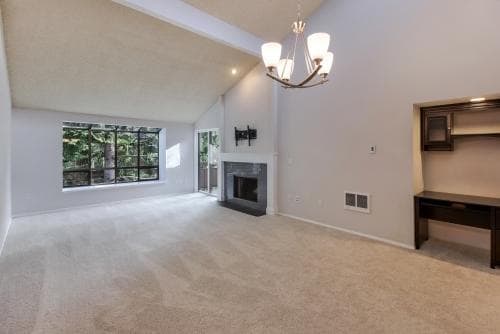 Building Photo - 2 bedroom in Seattle WA 98133