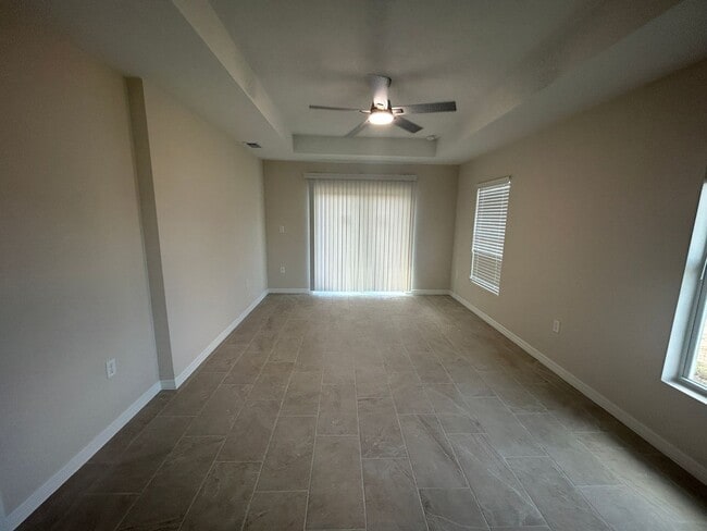 Foto del edificio - 2310 NE 35th Ln